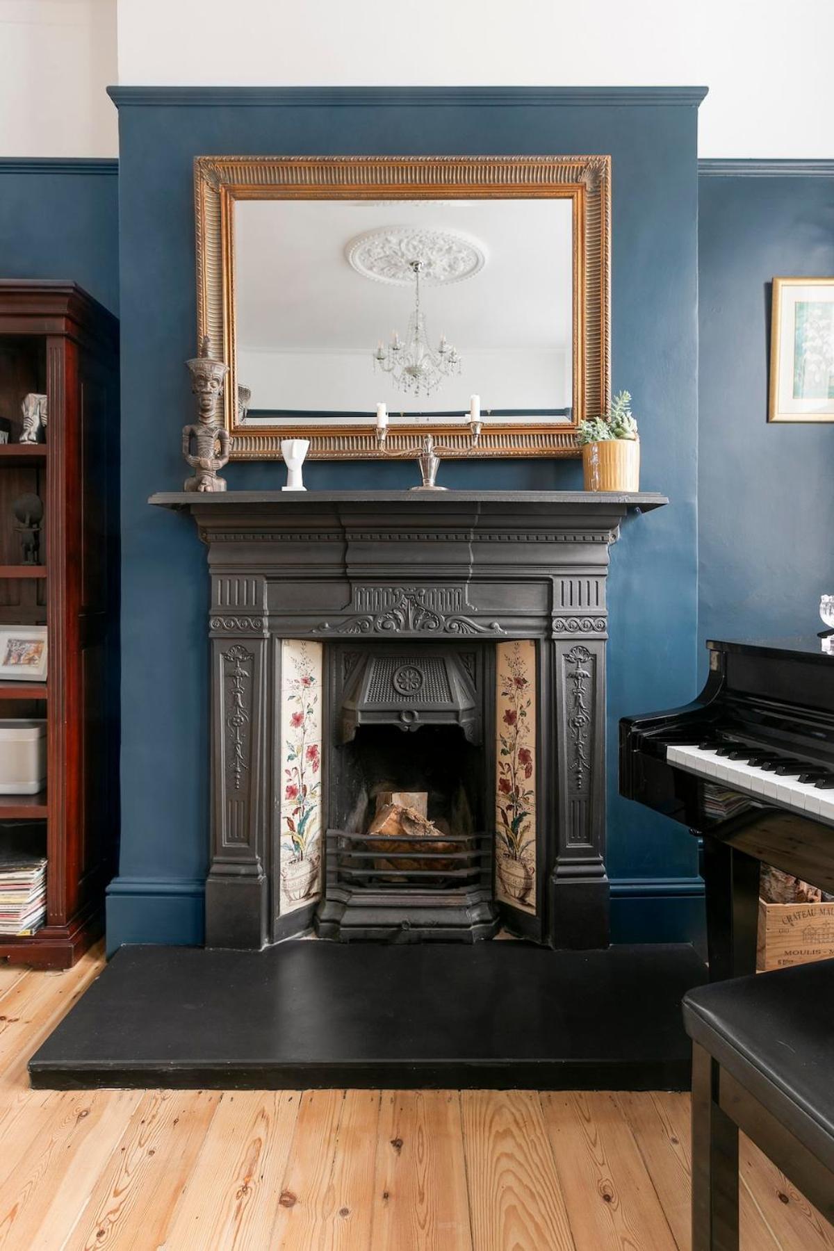 2 Bed Luxury Victorian In Zone 1 *