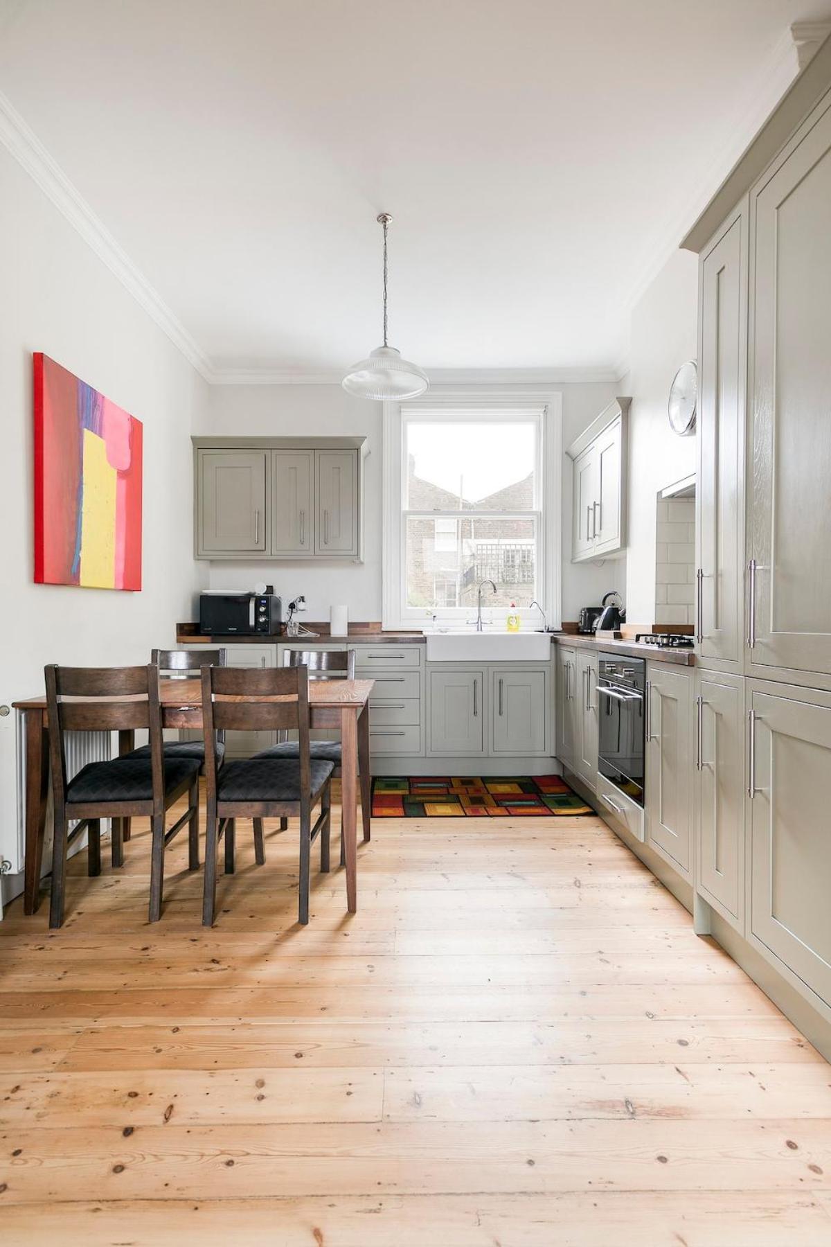 2 Bed Luxury Victorian In Zone 1